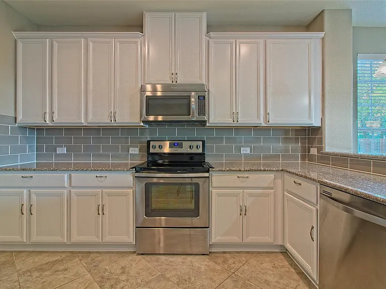 31443 Kingsway Rd — Photo 14