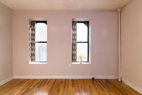 Rented by Nooklyn NYC LLC | media 27