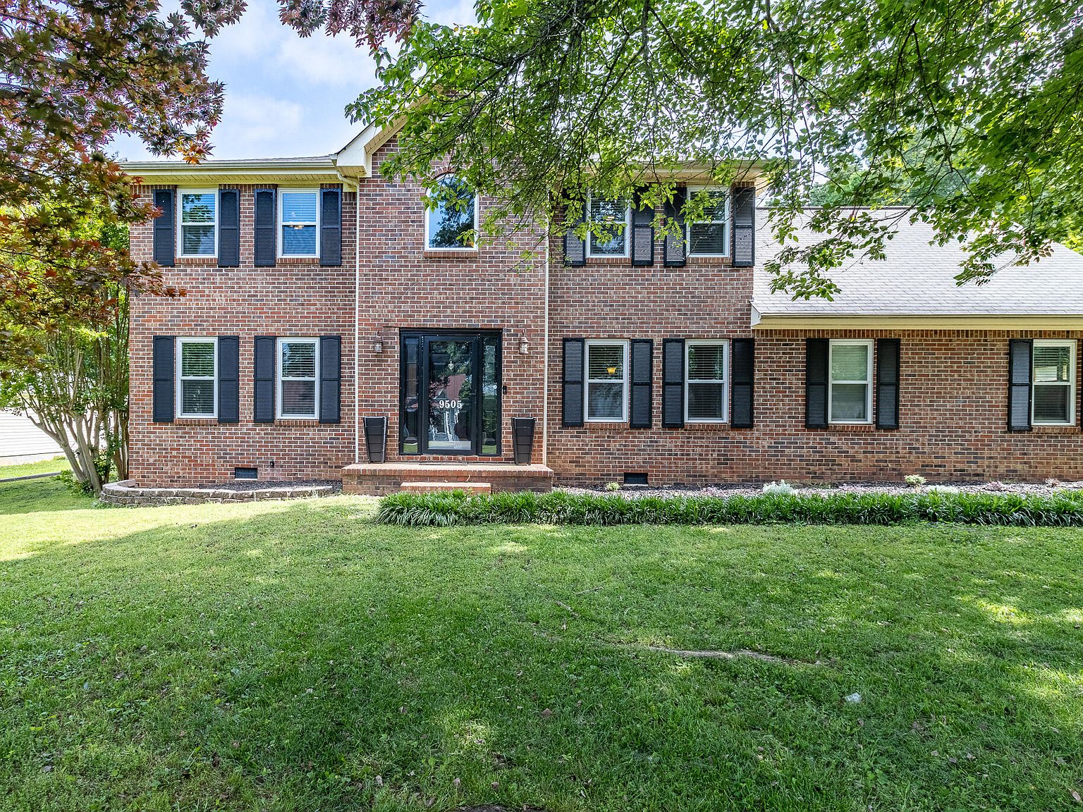 9505 post oak dr