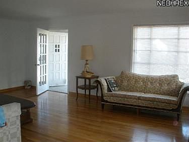 5th image of 24270 Glenbrook Blvd