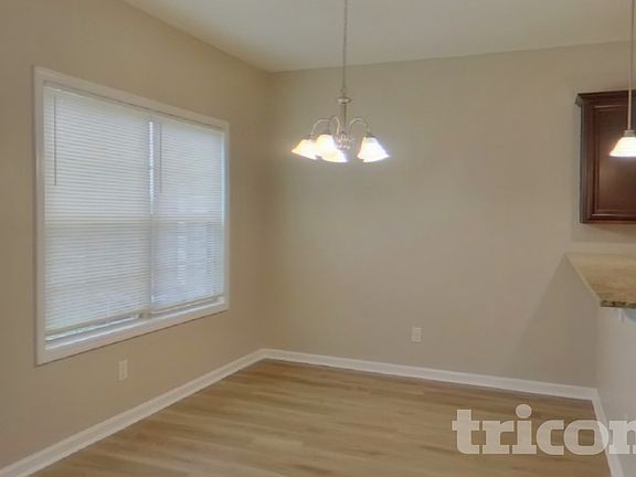 4th image of 356 Dawsons Park Dr