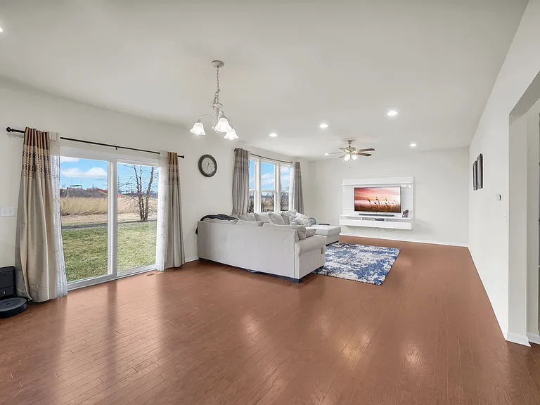 4255 Fraser Cir — Photo 14