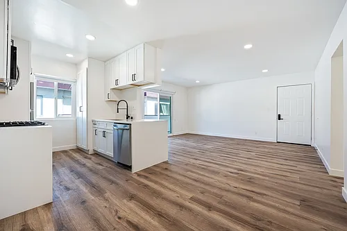 3112 S Canfield Ave #6 Photo 1