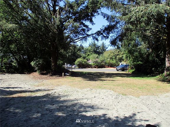 4th image of 350 Starboard Court