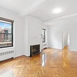 Rented by David Frankel Realty