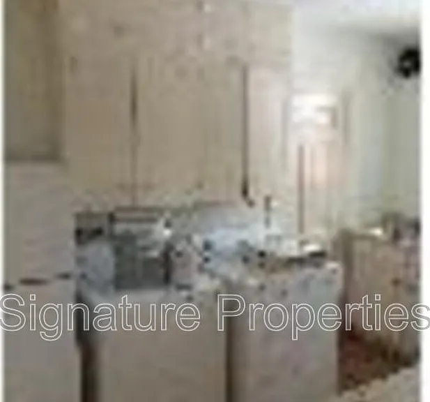 534 Logan St #1 — Photo 6
