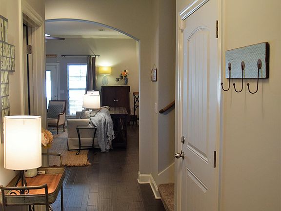 3rd image of 3524 McNaughton Way