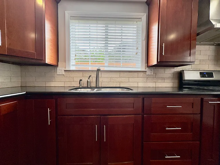 1342 Hearst Ave #B — Photo 7