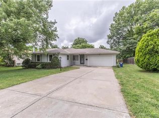 9322 Mullen Rd, Lenexa, KS 66215