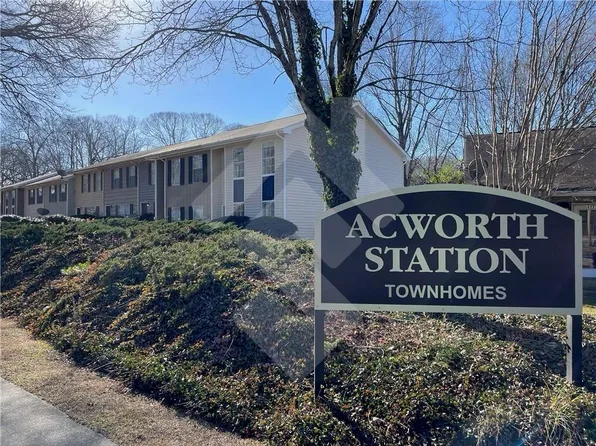 4267 Grogan St NW, Acworth, GA 30101