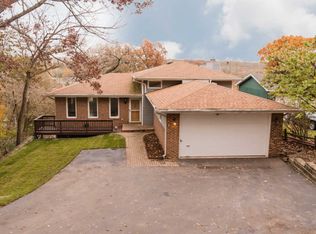 296 Apache Trl, Lake In The Hills, IL 60156