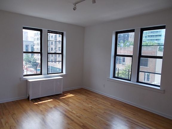3rd image of 267 Lincoln Pl #C1