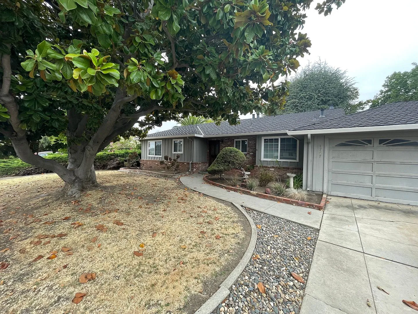 4757 Eggers Dr photo 1