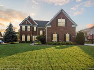 15839 Crystal Downs E, Northville, MI 48168