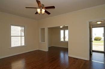 2nd image of 305 Pacific St