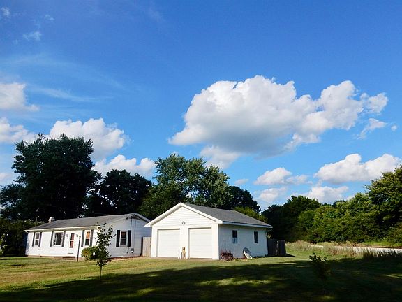 2nd image of 6064 Dairy Ln