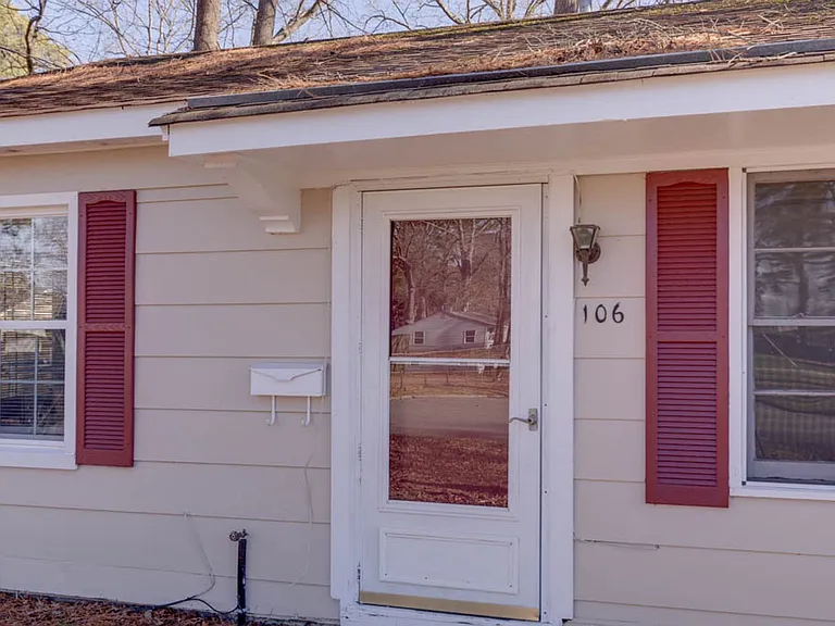 106 Pine Grove Ave — Photo 4