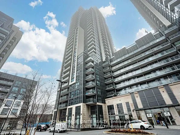 20 Meadowglen Pl #429, Toronto, ON M1G 0A9