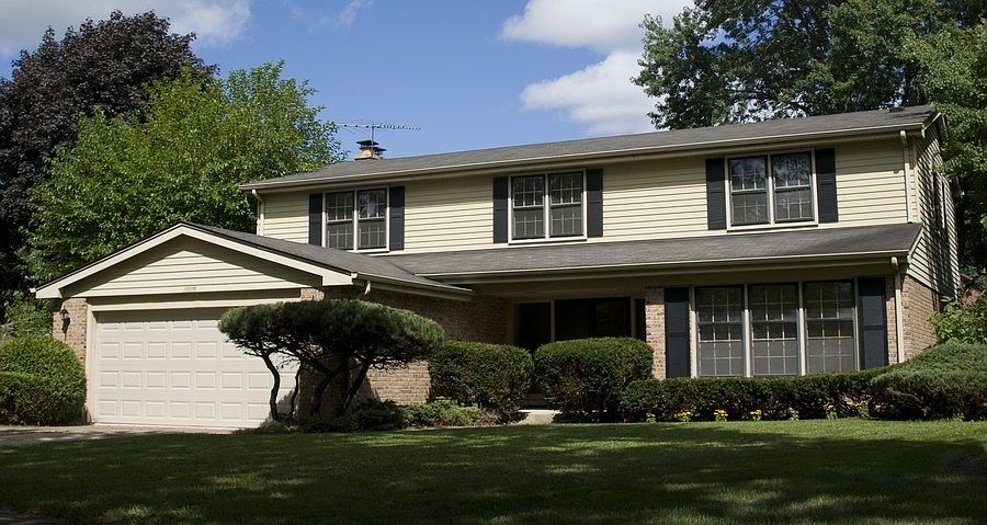 1st image of 2329 Sussex Ln