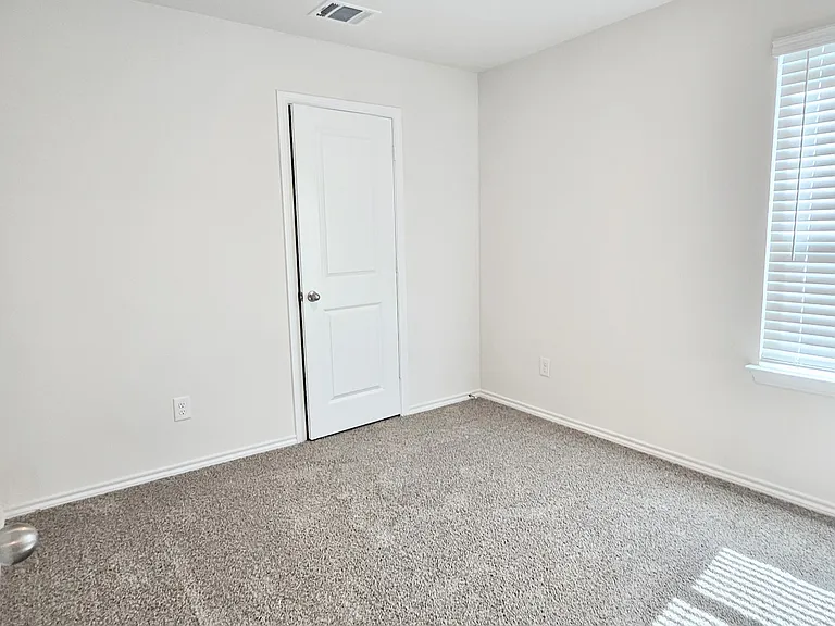 213 Arbor Dr — Photo 21