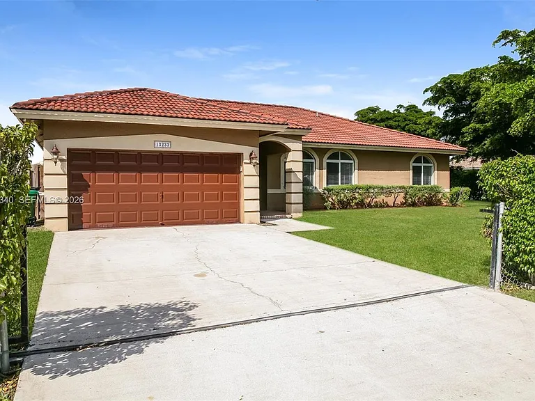 13233 SW 203rd St — Photo 9