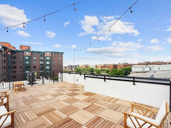 4th image of 26 New York Ave NW #2