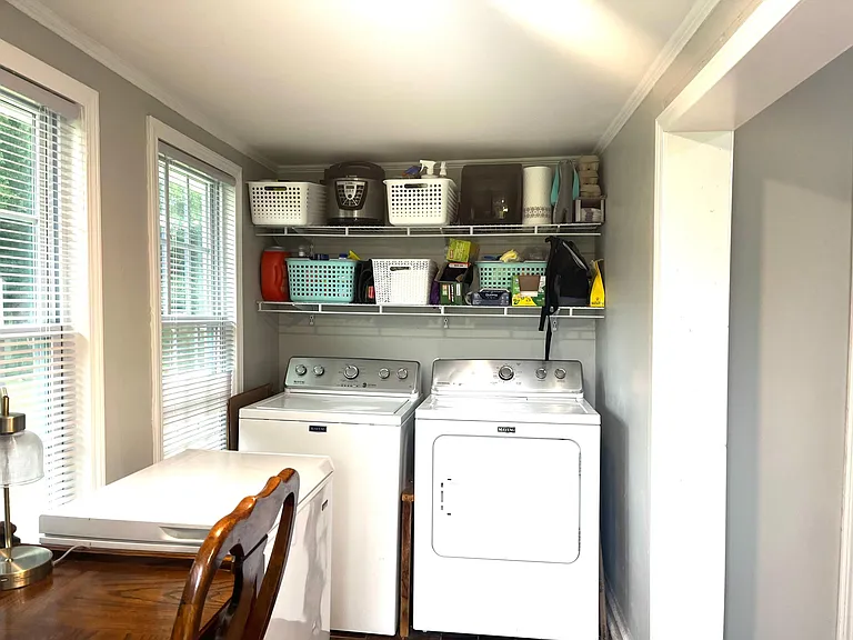 4 Briggs Ave — Photo 17