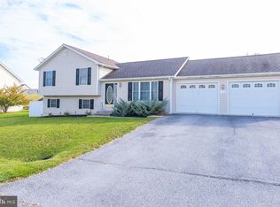 116 Vicksburg Ct, Martinsburg, WV 25404