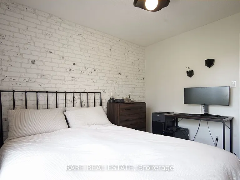 50 Joe Shuster Way #220 — Photo 12