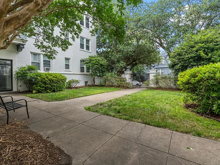 800 W Princess Anne Rd #B2 — Photo 20