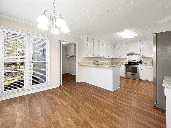 4th image of 1192 Melton Dr