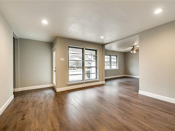 3rd image of 4236 Ashwood Dr