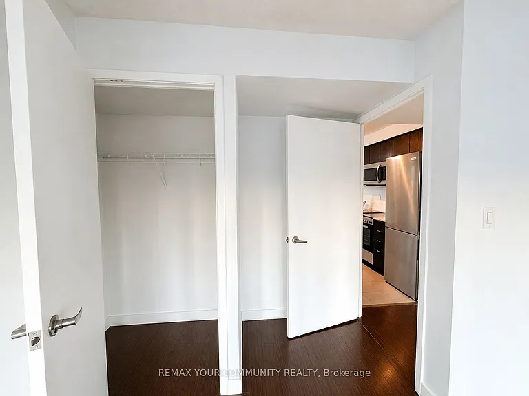 15 Fort York Blvd #1103 — Photo 8