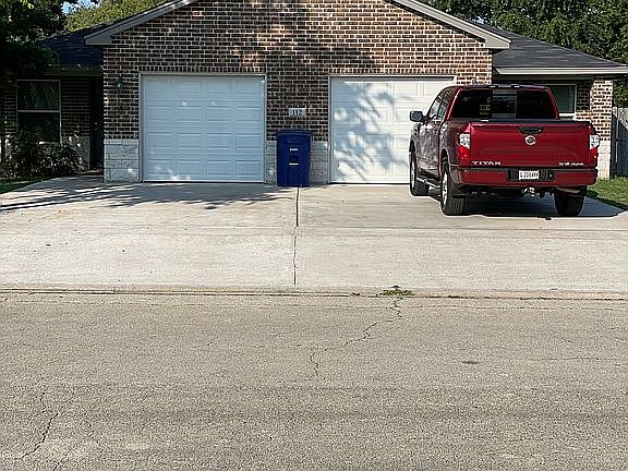 2nd image of 112 Truman Ave Unit A-b