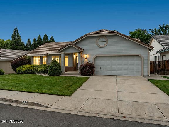 4th image of 1034 Mayflower Dr