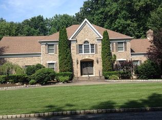 10 Babbit Bridge Rd, Mahwah, NJ 07430