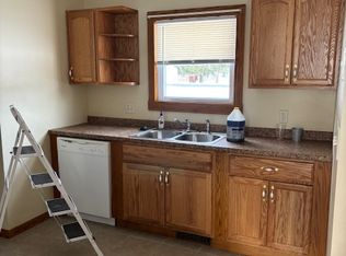 6792 Lowellville Rd, Lowellville, OH 44436