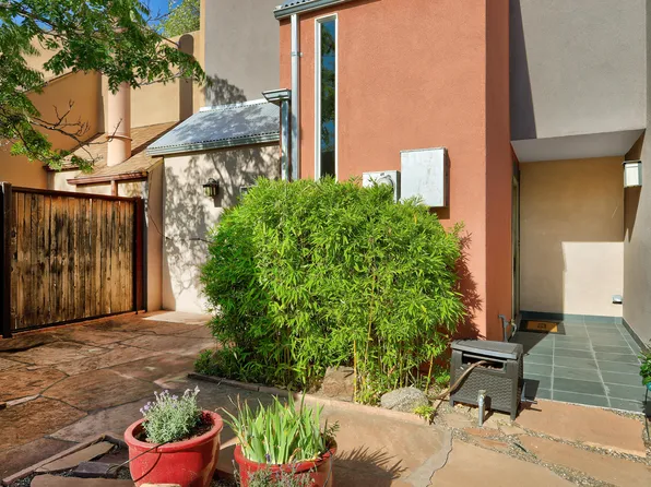5439 6th St NW, Albuquerque, NM 87107