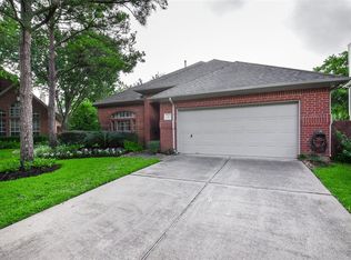 30 Grants Lake Cir, Sugar Land, TX 77479