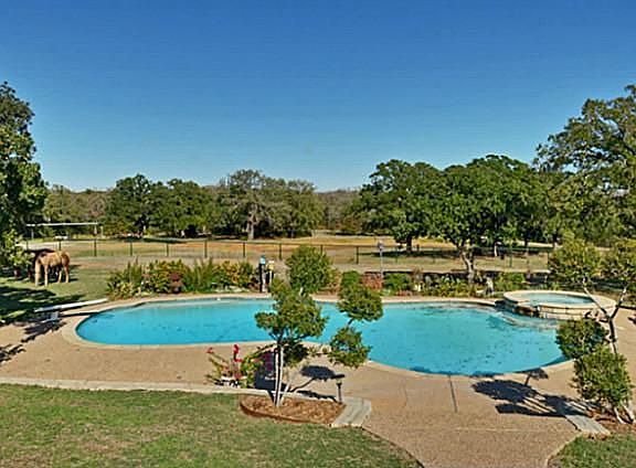 3rd image of 7732 Oak Country Ln