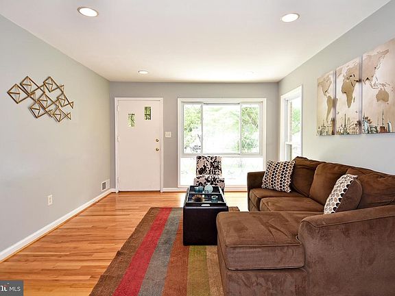 5th image of 13101 Dumbarton Dr
