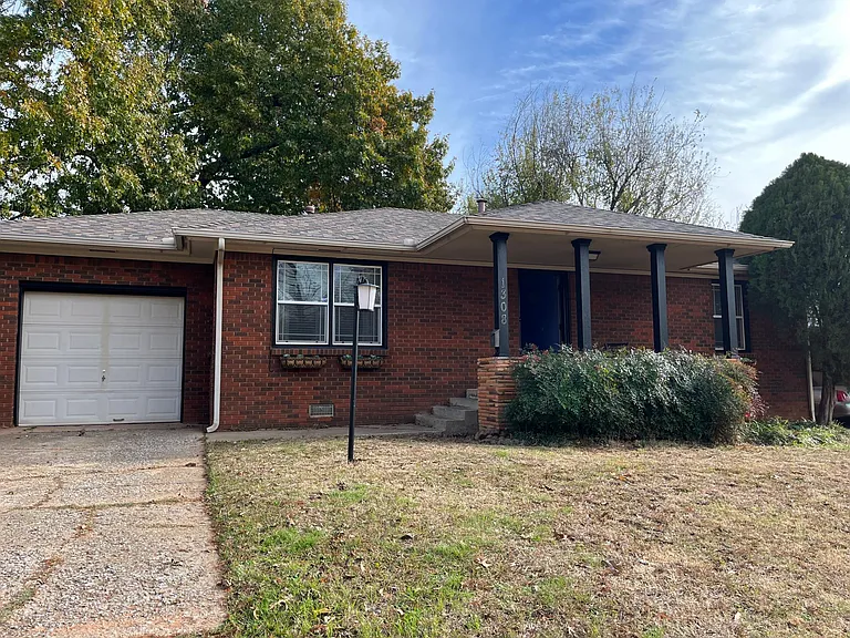 1308 S Littler Ave — Photo 24