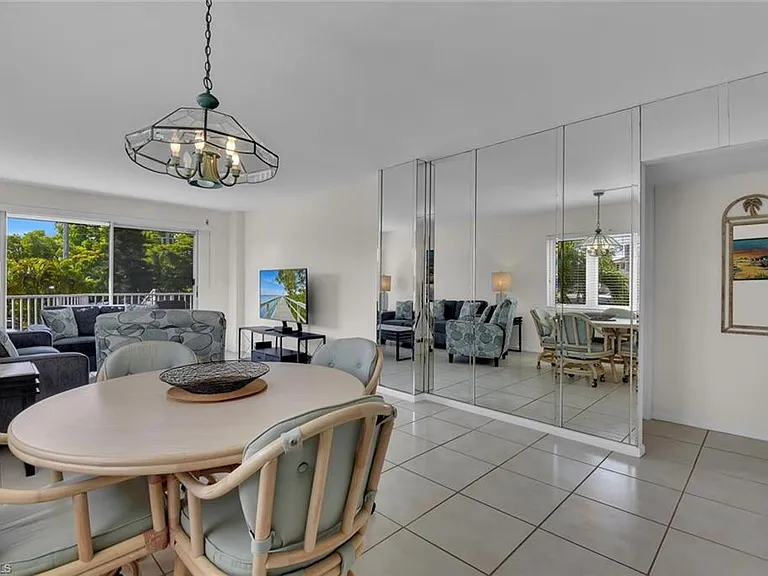 1300 Gulf Shore Blvd N #205 — Photo 7