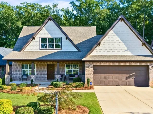 1749 Lois Ln, Auburn, AL 36830