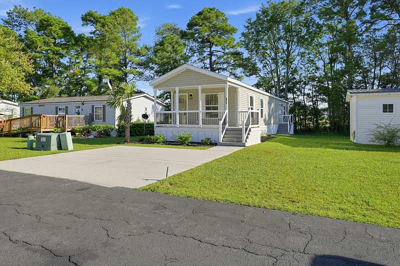 1st image of 870 Old Magnolia Dr #14