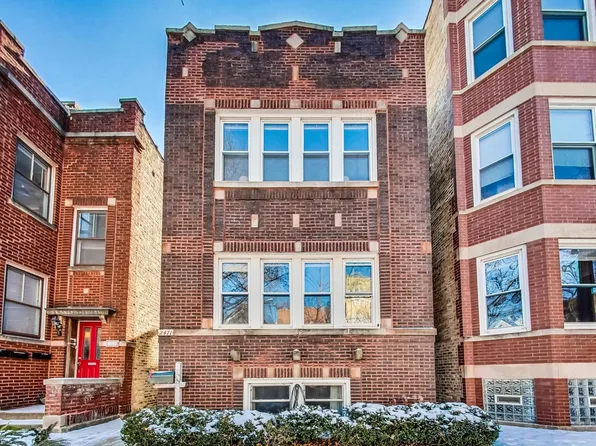 2471 W Pensacola Ave, Chicago, IL 60618