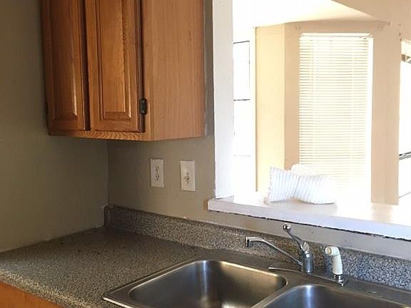 2nd image of 3547 Wilbarger Dr