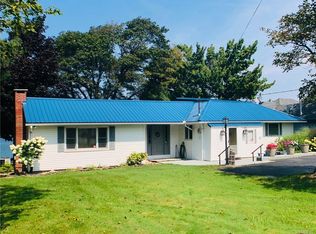 2704 Lake Rd, Silver Creek, NY 14136