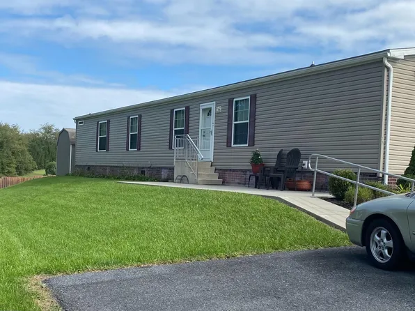 25 Fir St, Fredericksburg, PA 17026