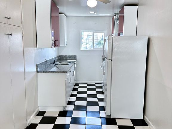 4th image of 3771 Vinton Ave APT 6